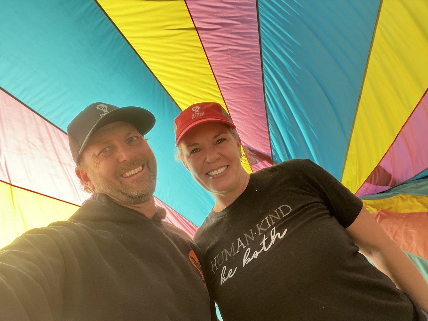 Couple celebrating with champagne on a PathFinder hot air balloon flight